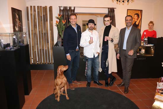 Schauspieler Florian Stadler, Fashionblogger und Stil-Ikone Chris Hanisch, Schauspieler Adam Jaskolka und Juwelier David Gilardy (©Foto:MartinSchmitz)